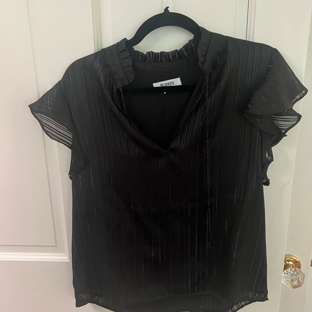 BB Dakota Black Blouse